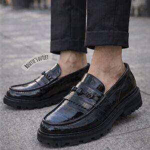 Kurt Geiger Men’s Vincent Eagle Head Slip On Loafer